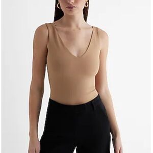 Body Contour High Compression Double V-Neck Tank